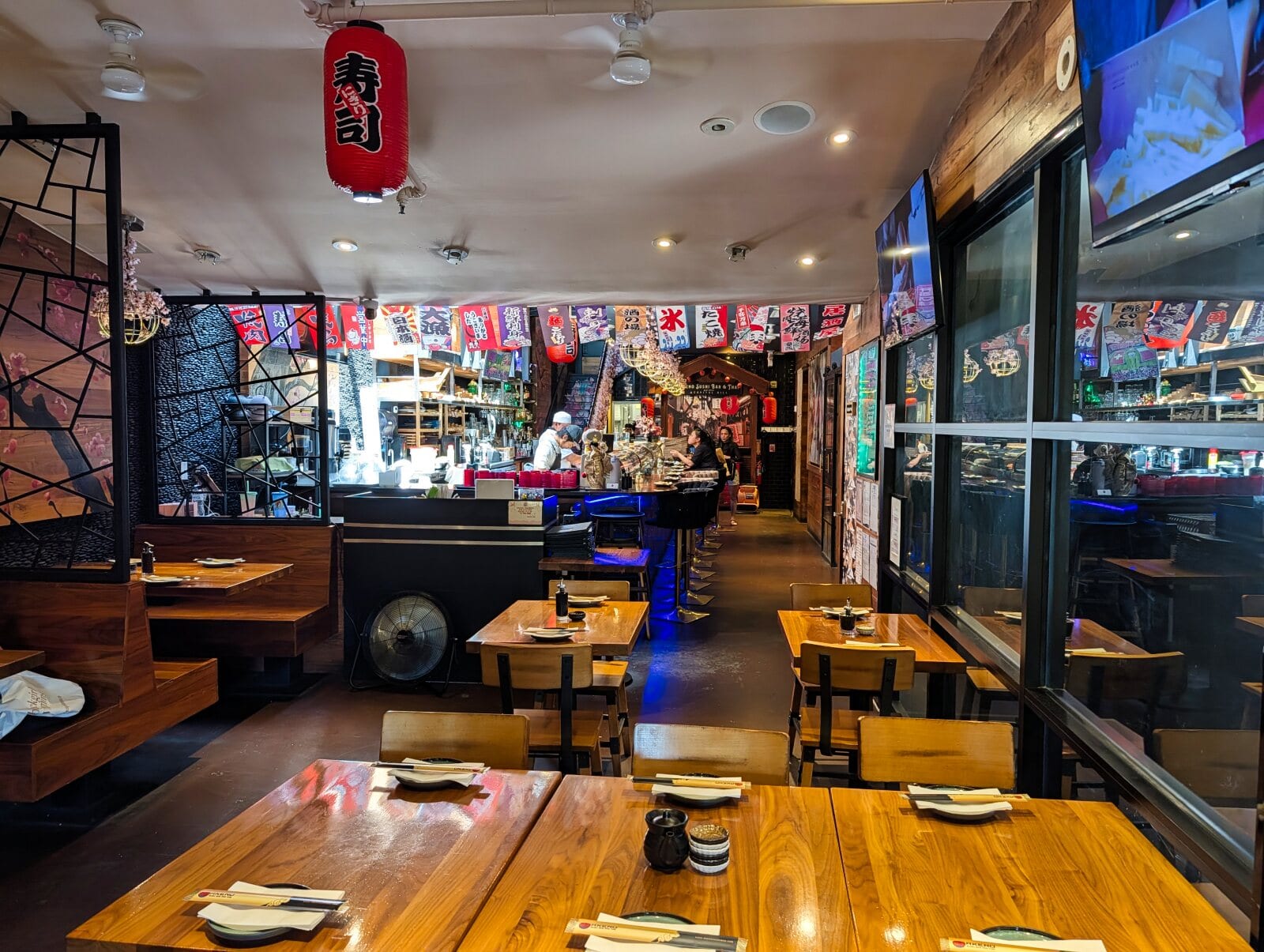Akeno Sushi Bar Review