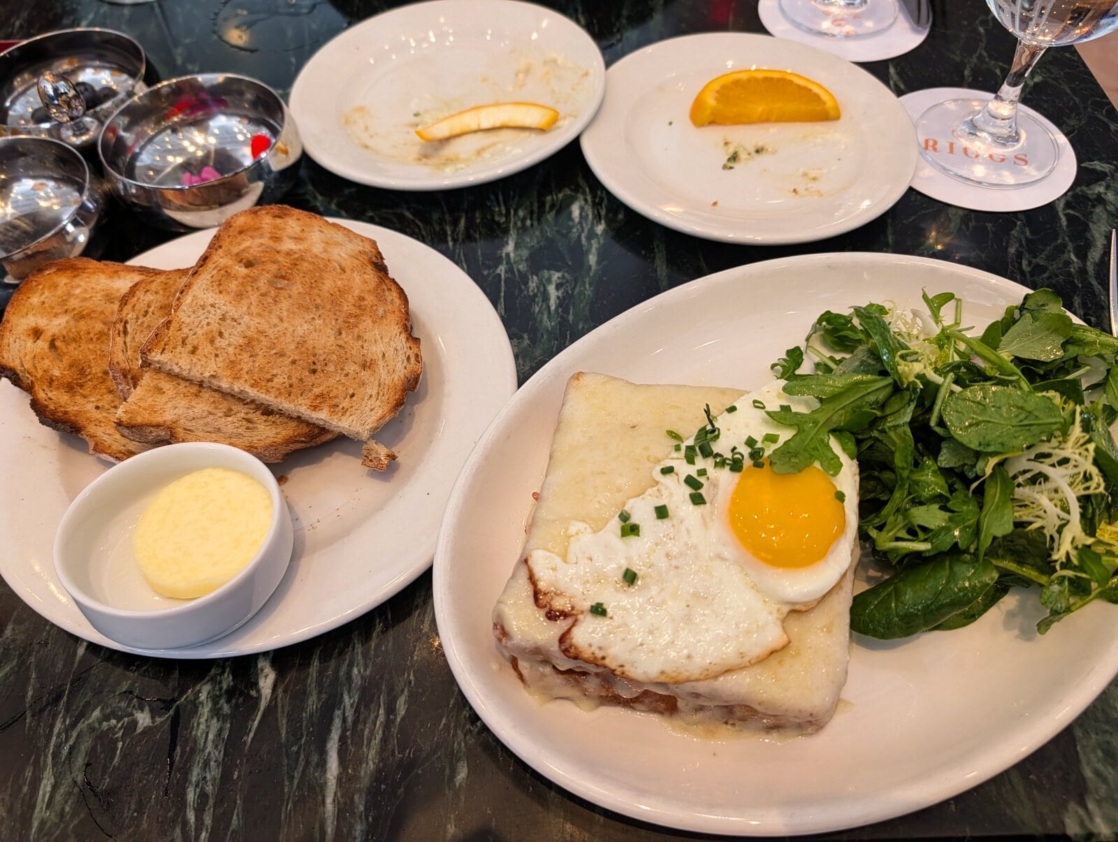 Cafe Riggs Review